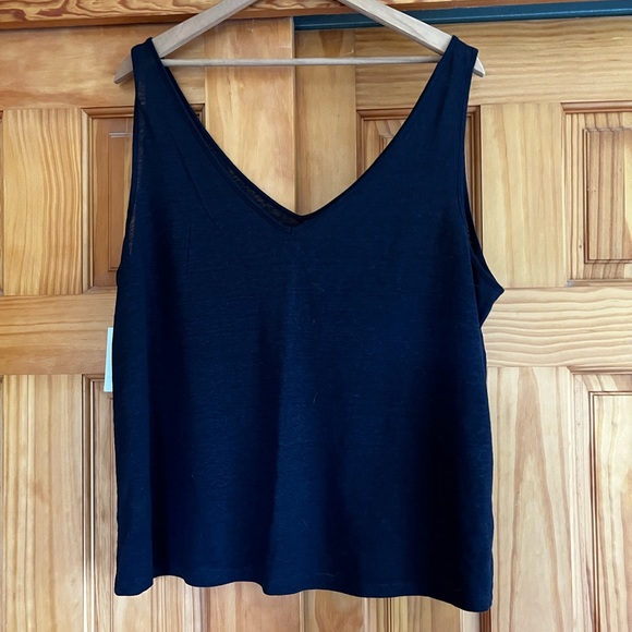LOFT Tops - Loft black strappy cami M.